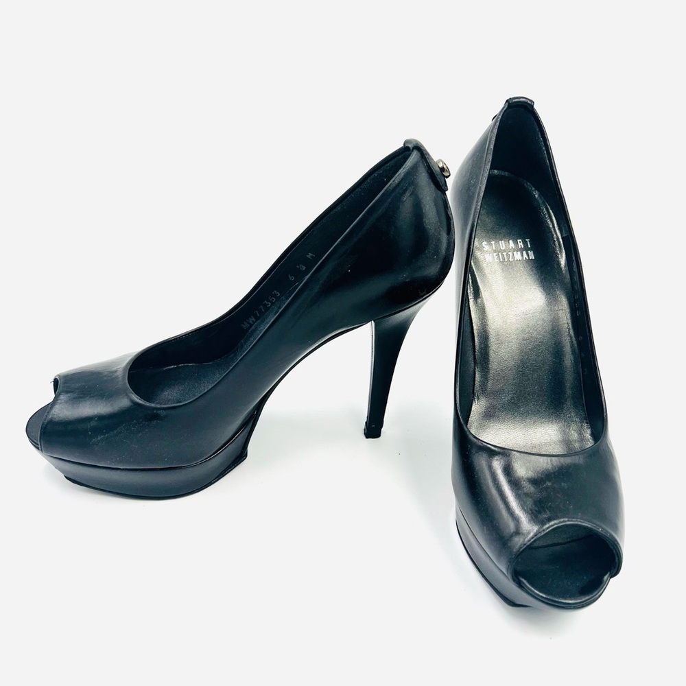 STUART WEITZMAN Leather Pumps